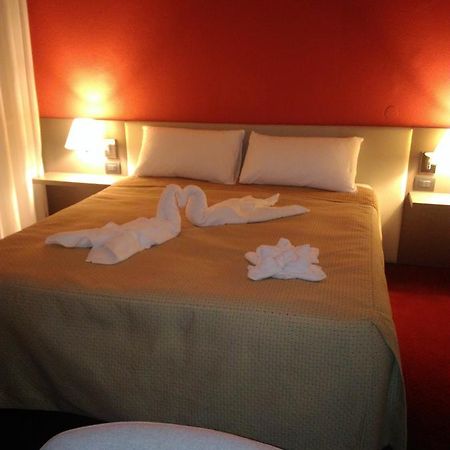 Hotel Lido Bollengo エクステリア 写真