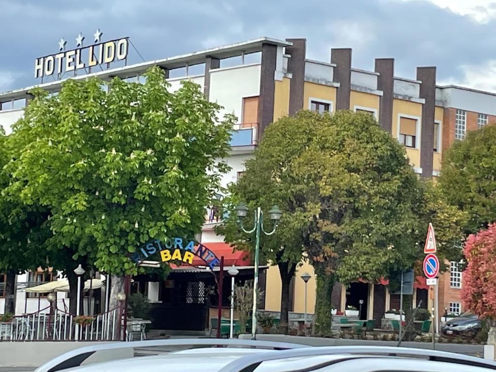 Hotel Lido Bollengo エクステリア 写真