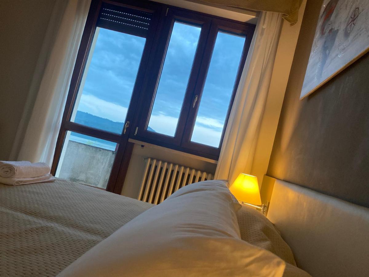 Hotel Lido Bollengo エクステリア 写真