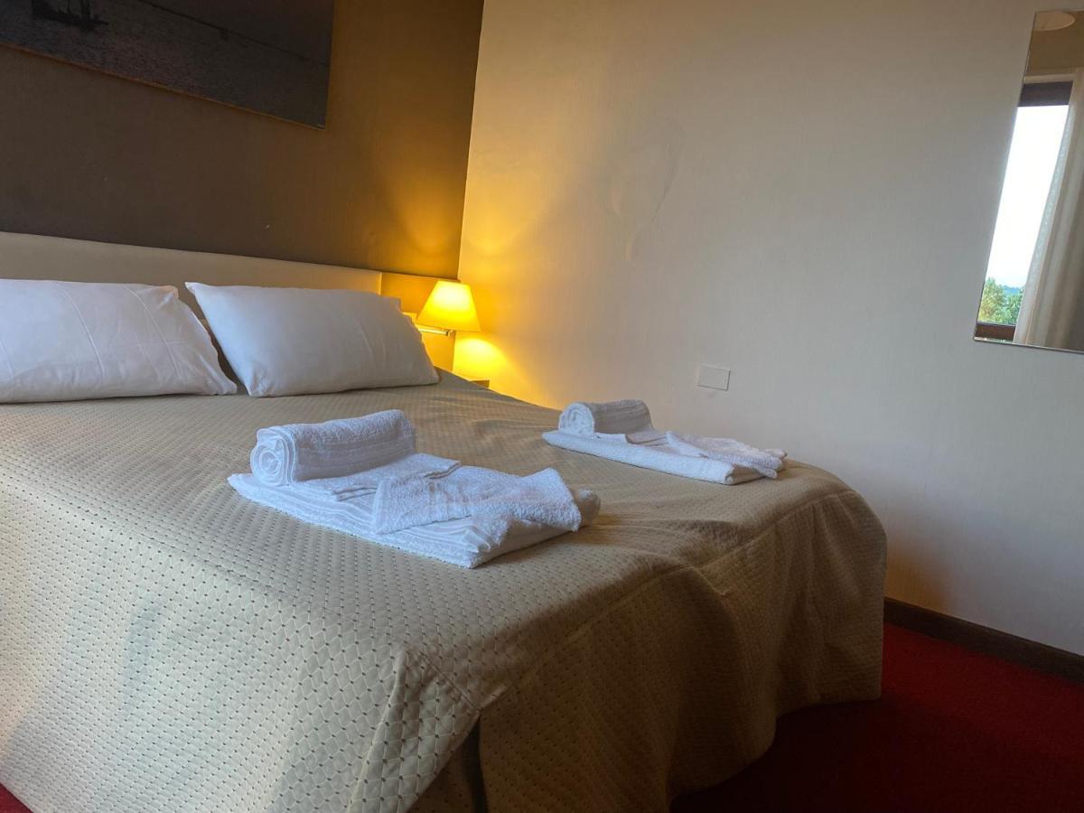 Hotel Lido Bollengo エクステリア 写真